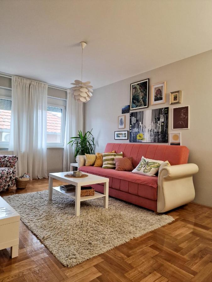 Quiet Center Apartment Сремска Митровица Екстериор снимка
