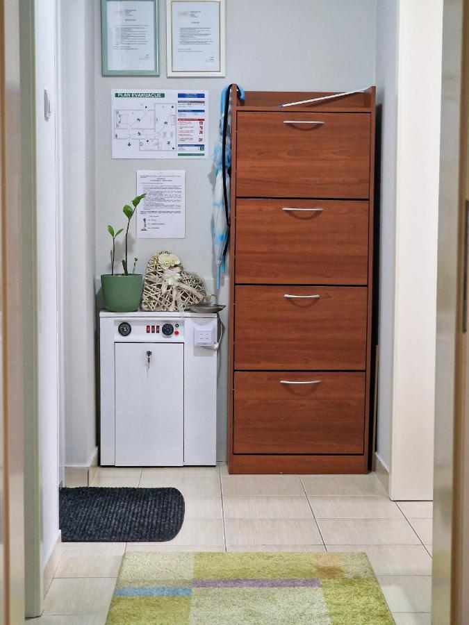 Quiet Center Apartment Сремска Митровица Екстериор снимка